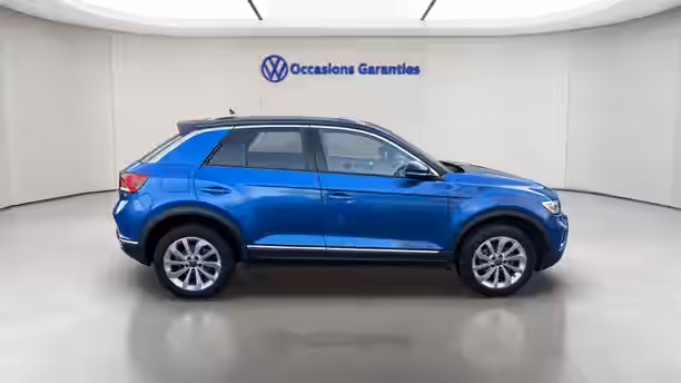 VOLKSWAGEN T-ROC 6 / 32