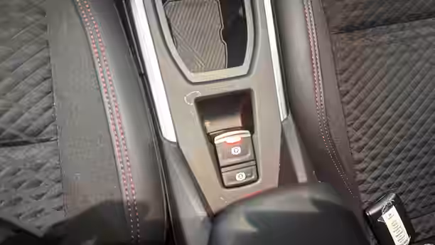 RENAULT CLIO VI HYBRID 20 / 23