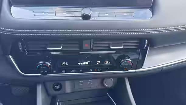 NISSAN X-TRAIL 16 / 18