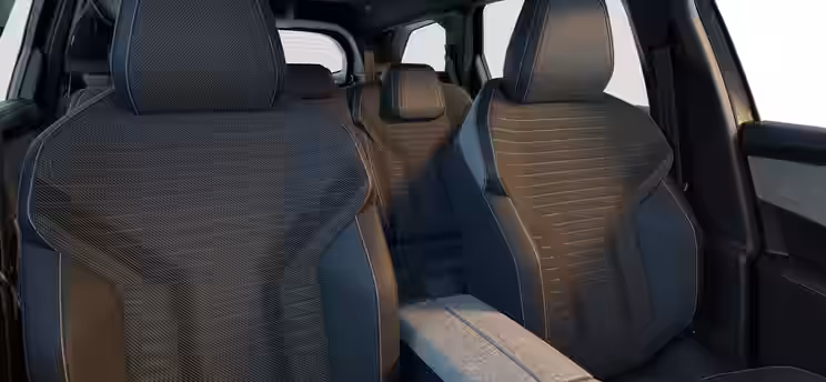 PEUGEOT 5008 8 / 8