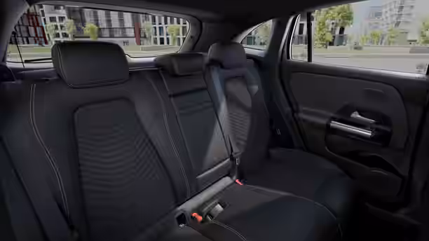 MERCEDES EQA 12 / 12