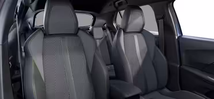 PEUGEOT 2008 9 / 10