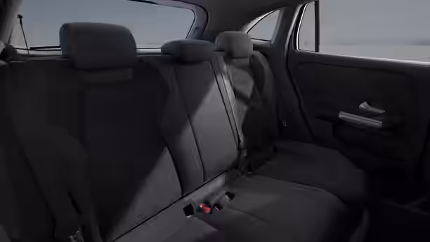 MERCEDES GLA 12 / 12
