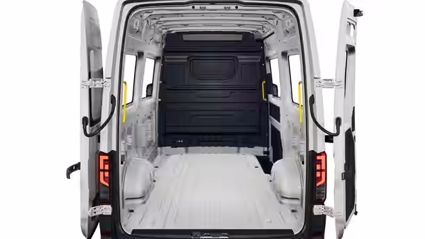 VOLKSWAGEN UTILITAIRES CRAFTER VAN 4 / 9