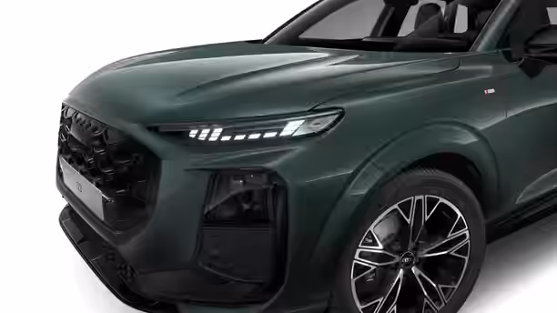 AUDI Q3 8 / 9
