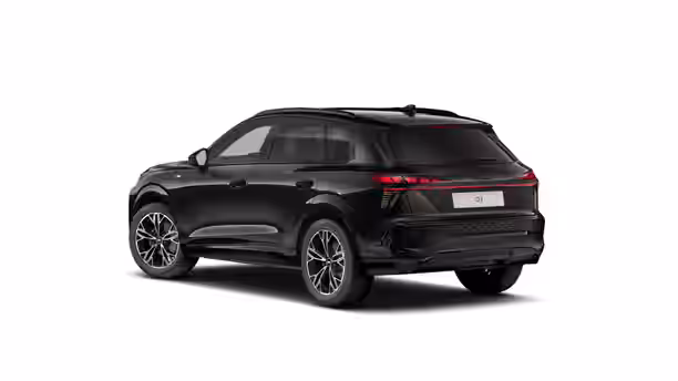 AUDI Q3 8 / 9