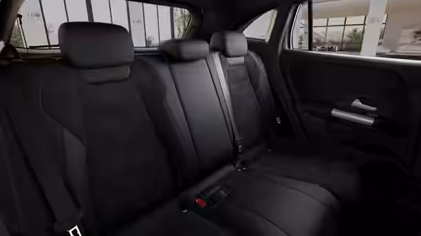 MERCEDES GLA 12 / 12