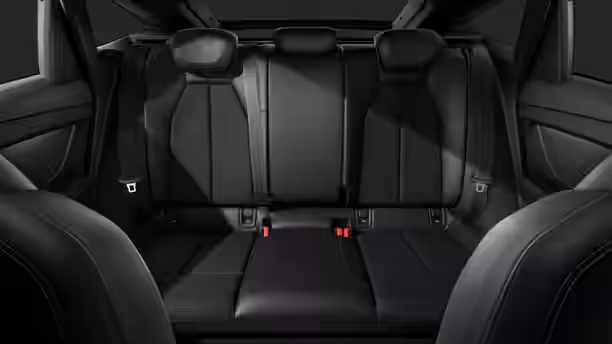 AUDI Q4 E-TRON 7 / 9