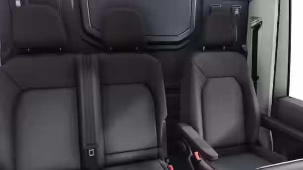 VOLKSWAGEN UTILITAIRES CRAFTER VAN 9 / 9