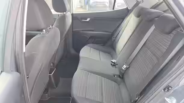 KIA STONIC 12 / 30