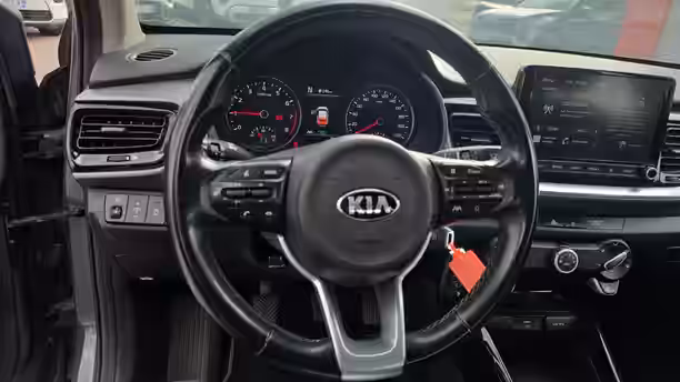 KIA STONIC 10 / 30