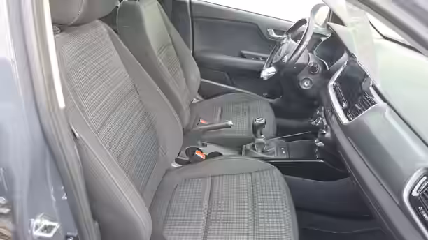 KIA STONIC 30 / 30