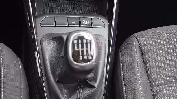KIA STONIC 16 / 30