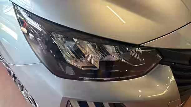 PEUGEOT 208 23 / 30
