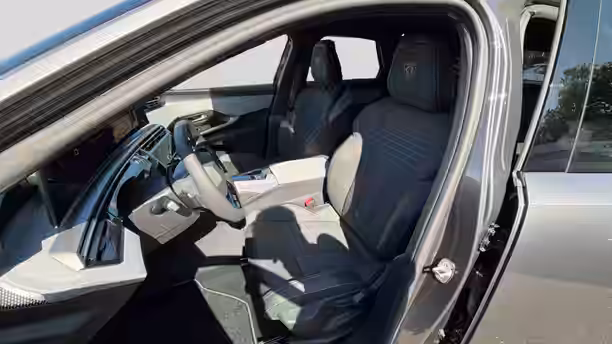 PEUGEOT 3008 11 / 32