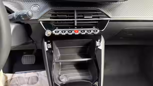 PEUGEOT 208 ELECTRIQUE 25 / 30