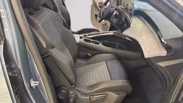 PEUGEOT 5008 ELECTRIQUE 30 / 30