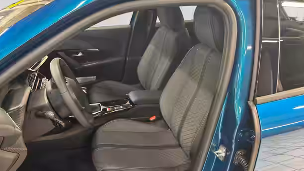 PEUGEOT 2008 11 / 43