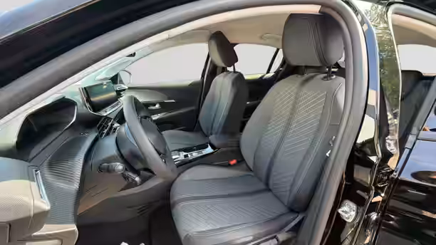 PEUGEOT 208 ELECTRIQUE 11 / 32