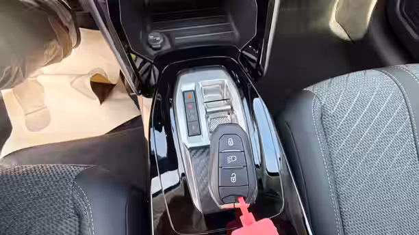PEUGEOT 208 ELECTRIQUE 22 / 32