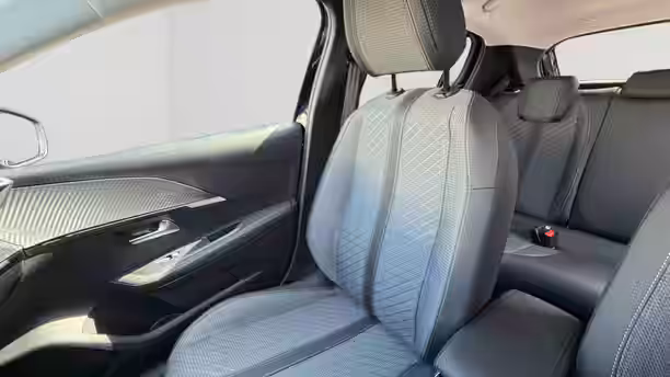 PEUGEOT 208 ELECTRIQUE 32 / 32