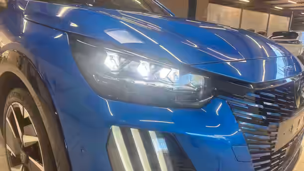 PEUGEOT 208 26 / 33