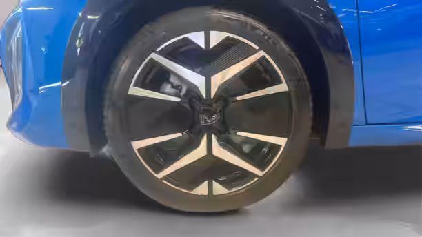 PEUGEOT 208 14 / 33