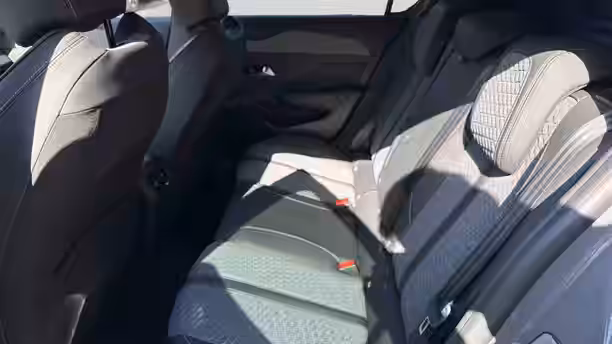 PEUGEOT 308 12 / 32