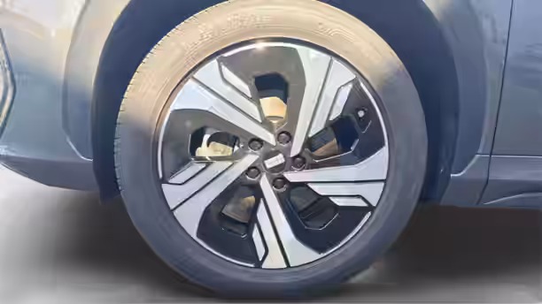 GEELY E5 13 / 13