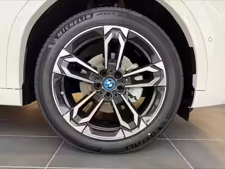 BMW iX2 U10 8 / 33
