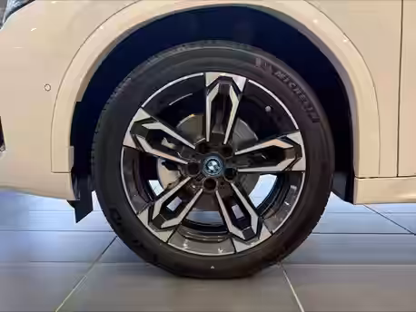 BMW iX2 U10 23 / 33