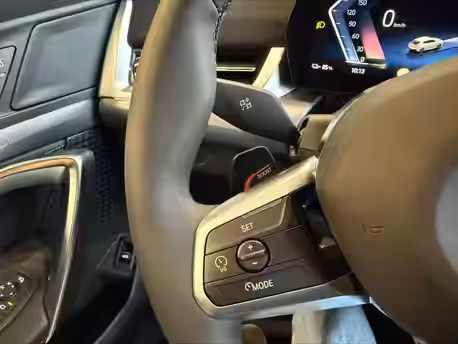 BMW iX2 U10 32 / 33