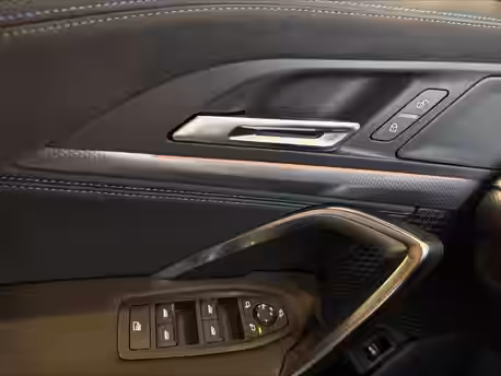 BMW iX2 U10 30 / 33