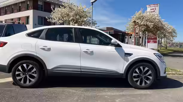 RENAULT ARKANA 6 / 30