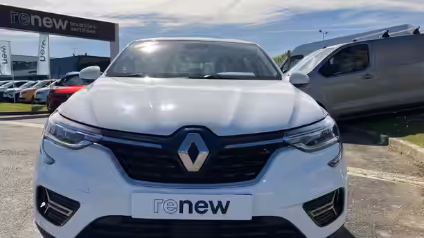RENAULT ARKANA 8 / 30
