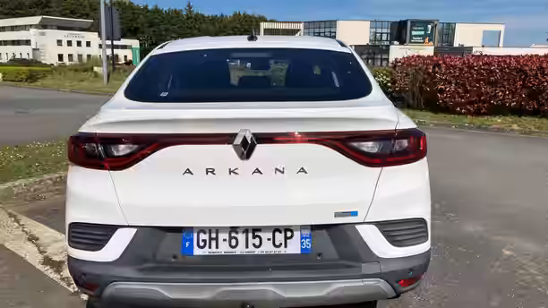 RENAULT ARKANA 4 / 30