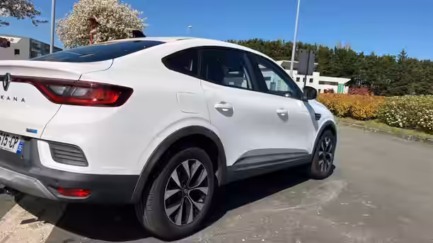 RENAULT ARKANA 5 / 30
