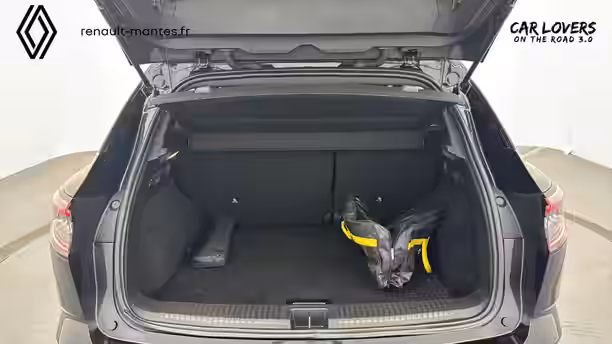 RENAULT AUSTRAL 26 / 35