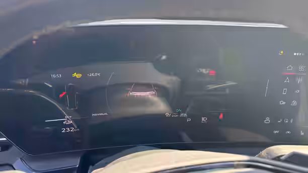 AUDI Q6 E-TRON 17 / 23