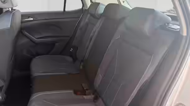 VOLKSWAGEN T-CROSS 12 / 15