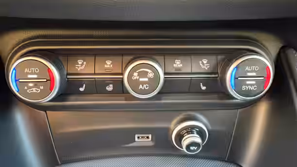 ALFA ROMEO STELVIO 23 / 28