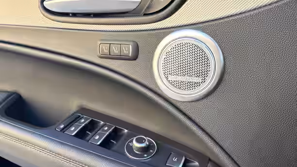 ALFA ROMEO STELVIO 27 / 28