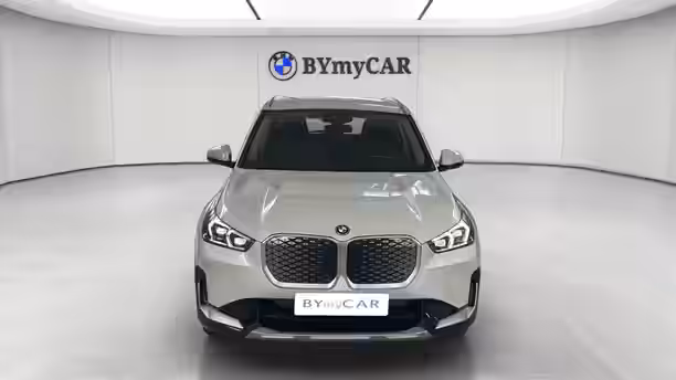 BMW iX1 U11 8 / 25