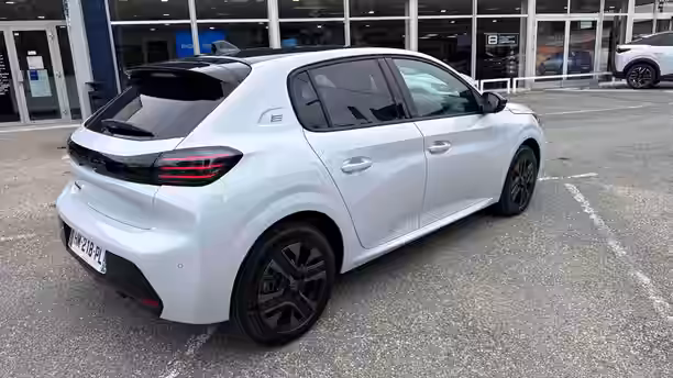 PEUGEOT 208 ELECTRIQUE 5 / 31