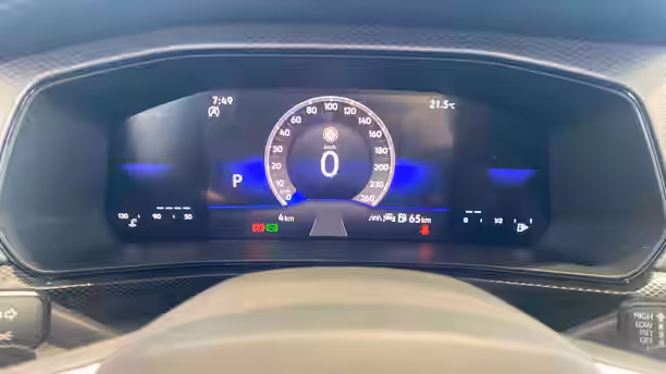 VOLKSWAGEN T-CROSS 10 / 28