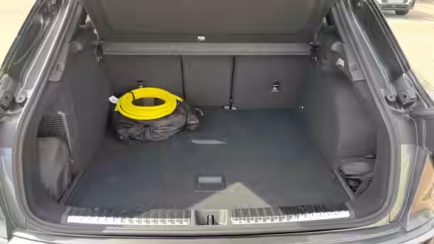 AUDI Q3 HYBRIDE 12 / 13