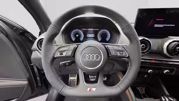 AUDI Q2 10 / 23