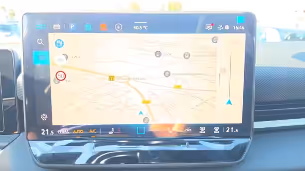 VOLKSWAGEN T-ROC 16 / 22