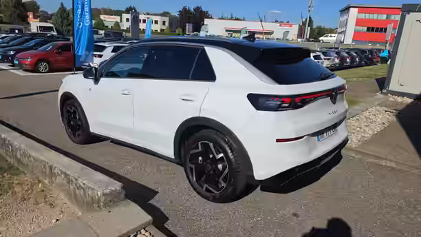 VOLKSWAGEN T-ROC 3 / 22