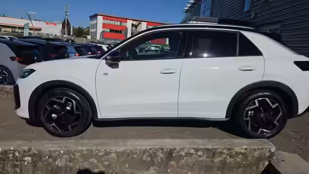 VOLKSWAGEN T-ROC 2 / 22